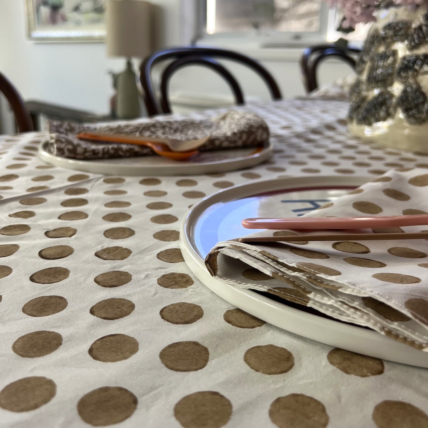 4 x spot block print cotton napkin bronze and white