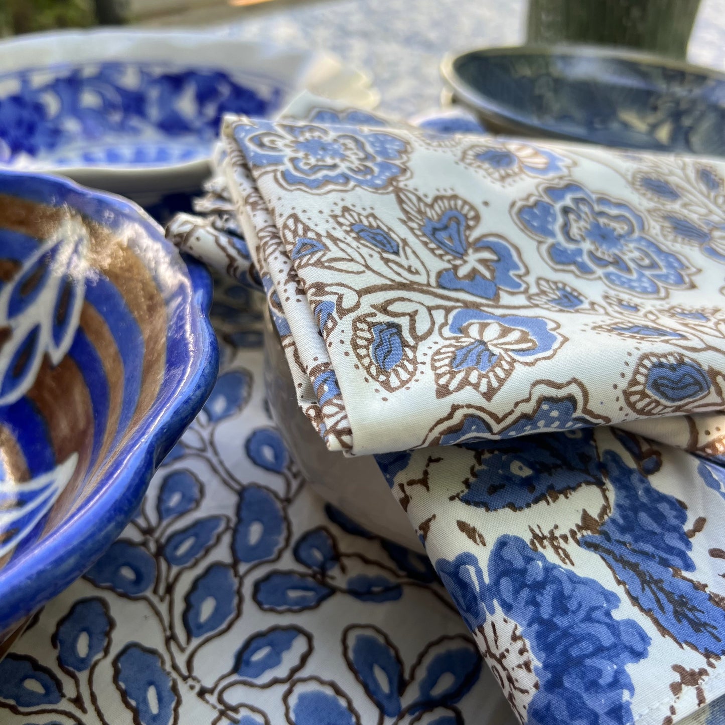 4 x bandana print cotton napkin blue, choc & white