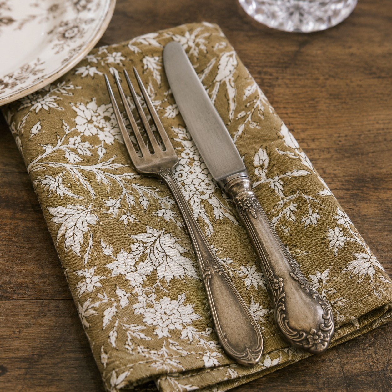 4 x block print wild iris cotton napkin coffee & natural