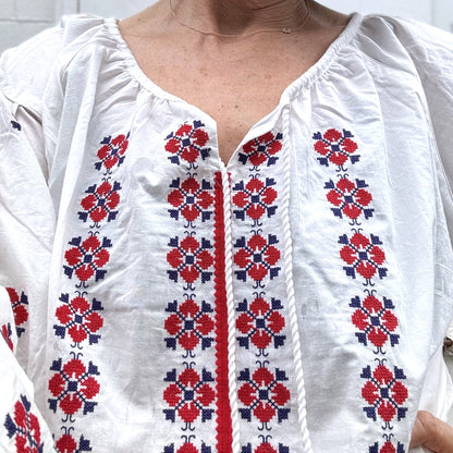 embroidered poplin top 12