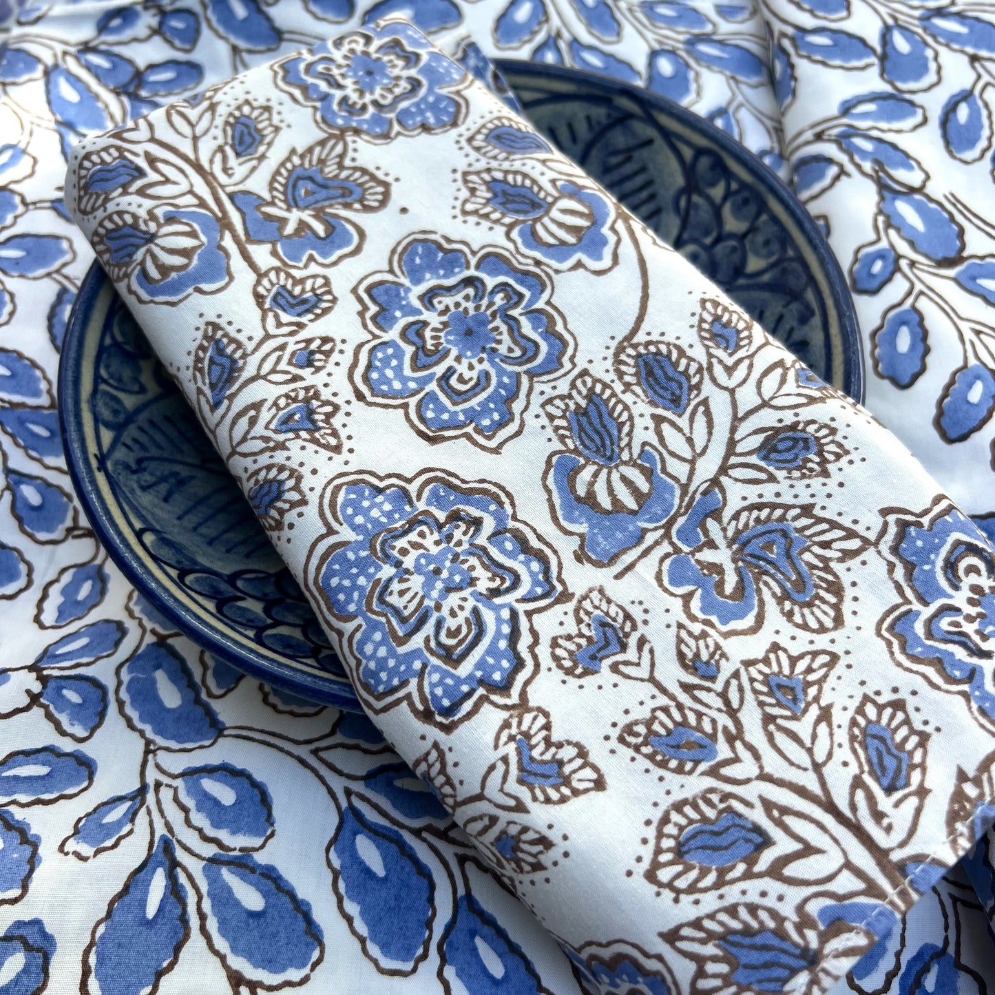4 x bandana print cotton napkin blue, choc & white