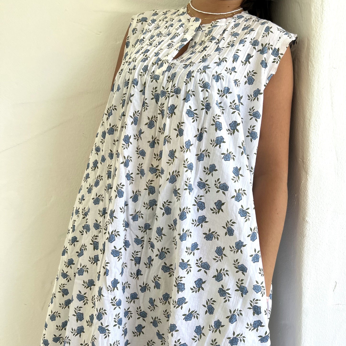 cotton pleated sleeveless dress 28